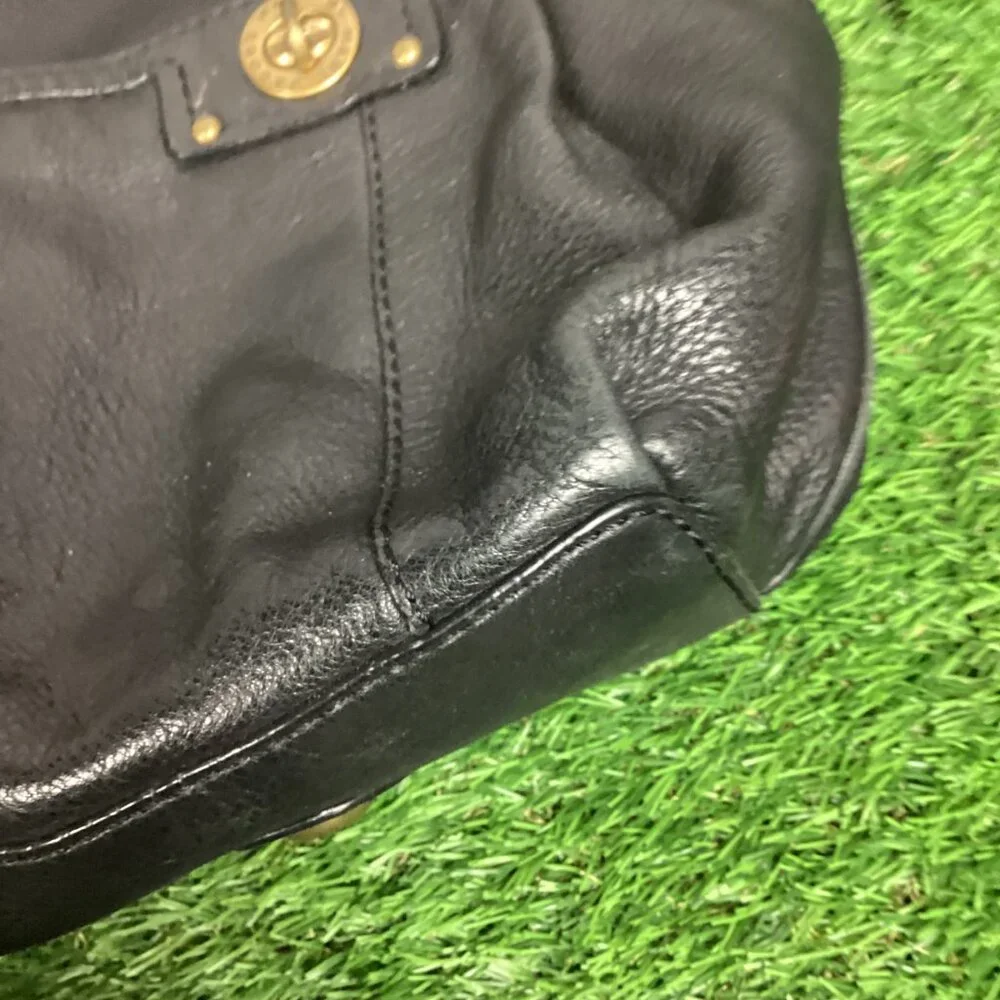 Marc by Marc Jacobs Totally Turn Lock Black Leather Hobo Shoulder Bag